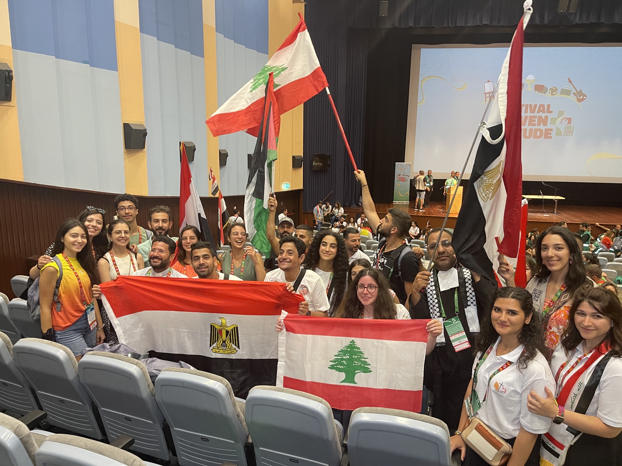 المجموعات العربية القادمة من الشرق الأوسط ضمن مهرجان (Rise Up)