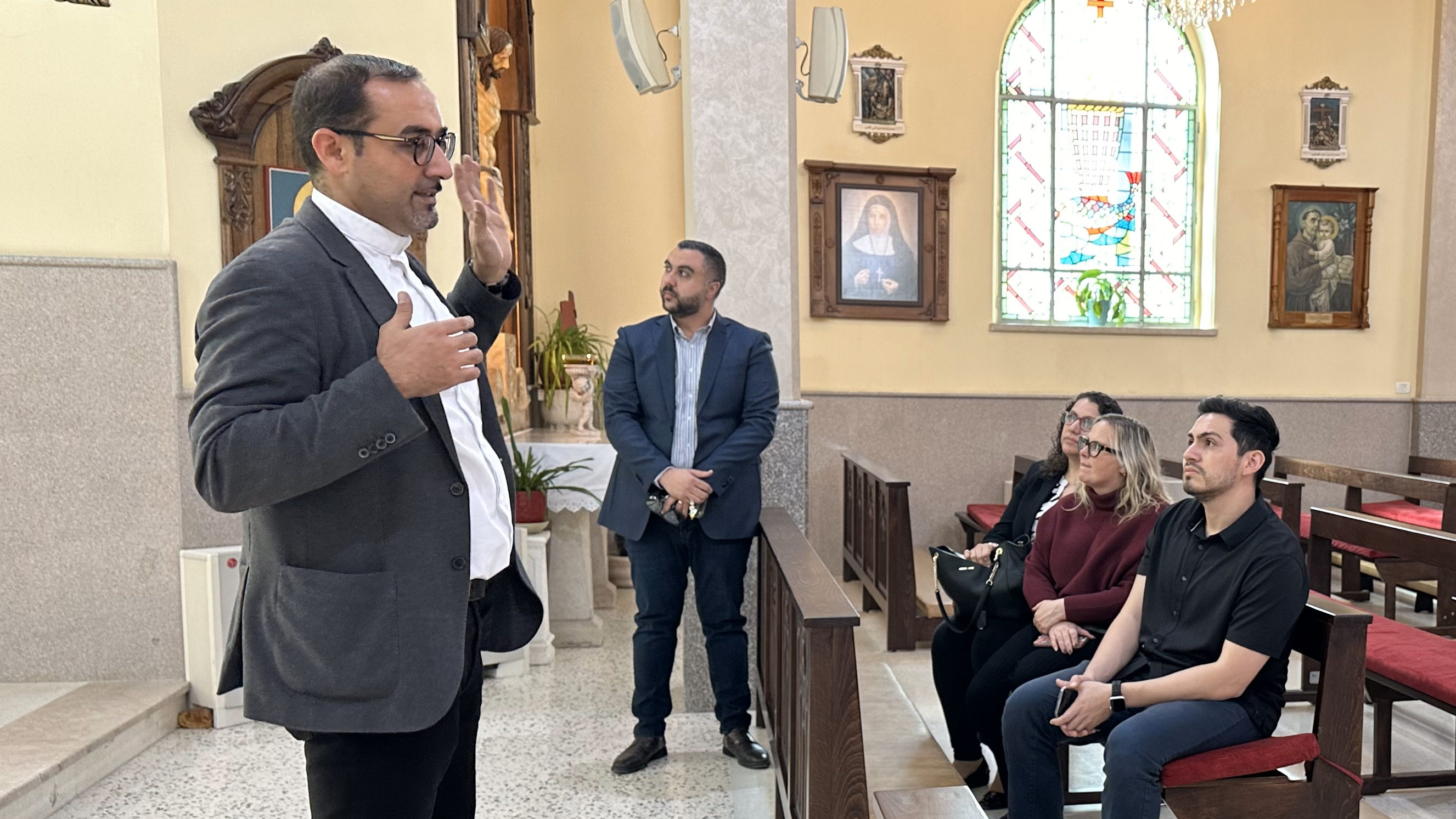 وفد القنصلية الأمريكية يزور الطيبة