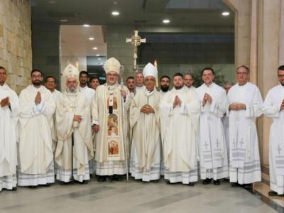 رسامة كهنوتية لثلاثة كهنة في الجليل