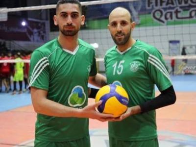 لاعبي القدم