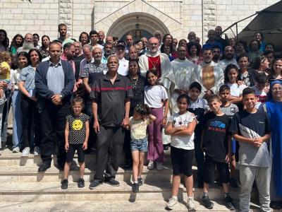 قبل اقتحامها.. الكهنة والراهبات المسيحيون يؤكدون بقاءهم في مدينة غزة