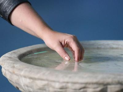 الماء المقدس