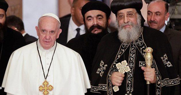 البابا فرنسيس والبابا شنودة 