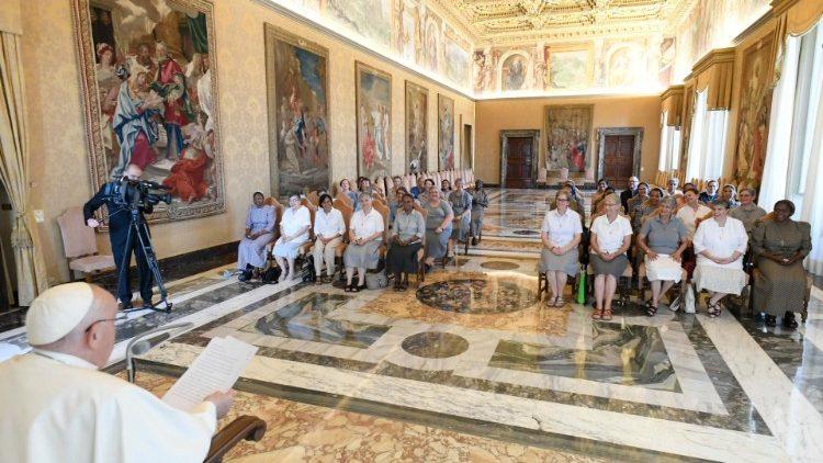 لقاء البابا