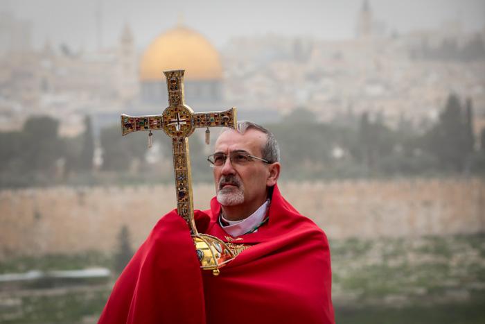 بطريرك القدس للاتين الكاردينال بيرباتيستا بيتسابالا