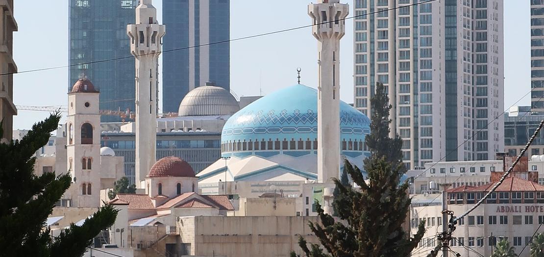 العالم